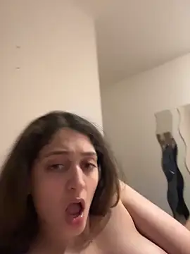 DreamThickCouple online show from November 30, 2025, 10:32 pm