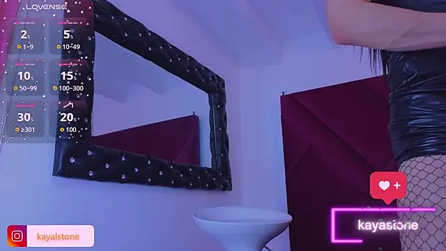 Snapshot of Kayalstone_12 chatting on November 9, 2025, 5:39 pm Kayalstone 12 online show from November 9, 2025, 5:39 pm