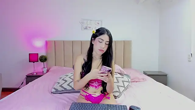 Alana Sky online show from September 21, 2025, 1:16 pm