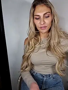 Melody1600 online show from November 16, 2025, 12:59 am