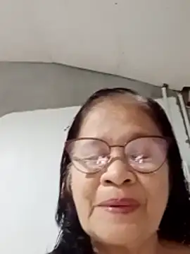 Sweet-Lita50 online show from November 15, 2025, 5:22 am