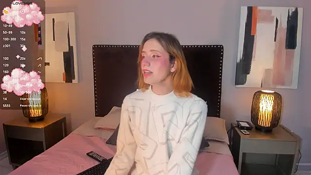 Snapshot of seraphine_star chatting on February 6, 2026, 11:56 pm seraphine star online show from February 6, 2026, 11:56 pm