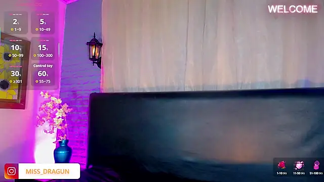 Snapshot of bayolet_ chatting on October 8, 2025, 11:34 am bayolet  online show from October 8, 2025, 11:34 am