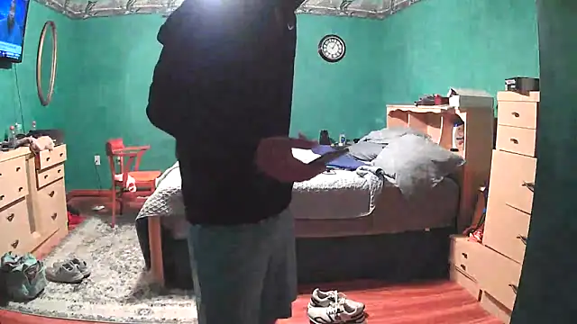 IsAparty online show from October 23, 2025, 5:17 am