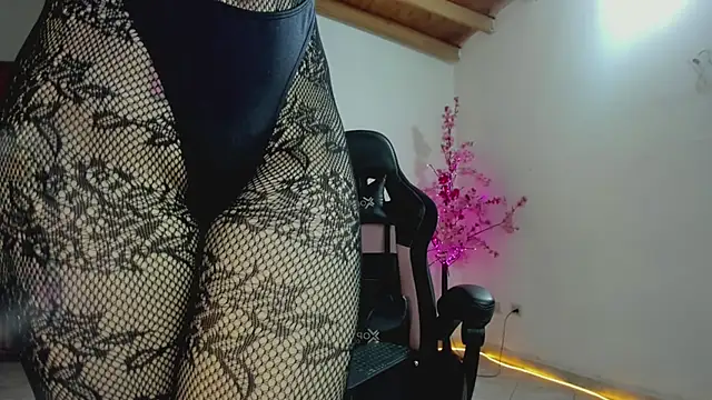 auraeroticaxxx online show from September 28, 2025, 6:20 am