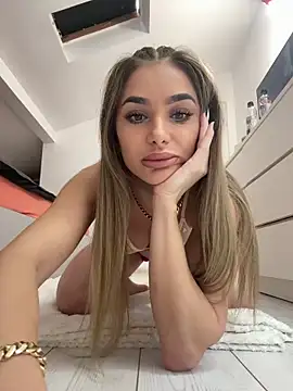 Snapshot of KaseyQuinn_ chatting on November 2, 2025, 10:42 am KaseyQuinn online show from November 2, 2025, 10:42 am