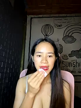 Snapshot of TiNa_04 chatting on September 21, 2025, 11:04 am TiNa 04 online show from September 21, 2025, 11:04 am