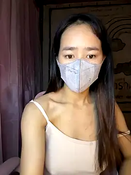 Snapshot of TiNa_04 chatting on October 18, 2025, 11:07 pm TiNa 04 online show from October 18, 2025, 11:07 pm