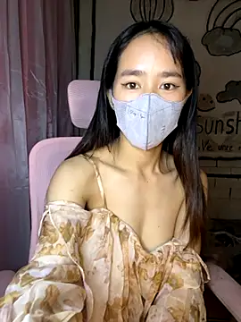 Snapshot of TiNa_04 chatting on October 1, 2025, 4:17 am TiNa 04 online show from October 1, 2025, 4:17 am