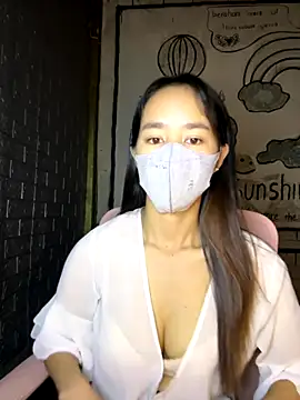 Snapshot of TiNa_04 chatting on September 29, 2025, 1:23 am TiNa 04 online show from September 29, 2025, 1:23 am