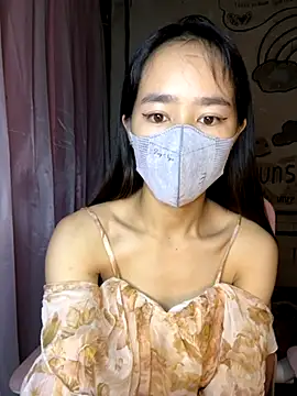 Snapshot of TiNa_04 chatting on October 1, 2025, 10:46 pm TiNa 04 online show from October 1, 2025, 10:46 pm