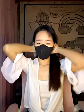 Snapshot of TiNa_04 chatting on October 30, 2025, 10:39 pm TiNa 04 online show from October 30, 2025, 10:39 pm