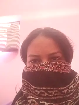 Rani-Rajput18 online show from October 24, 2025, 2:32 am