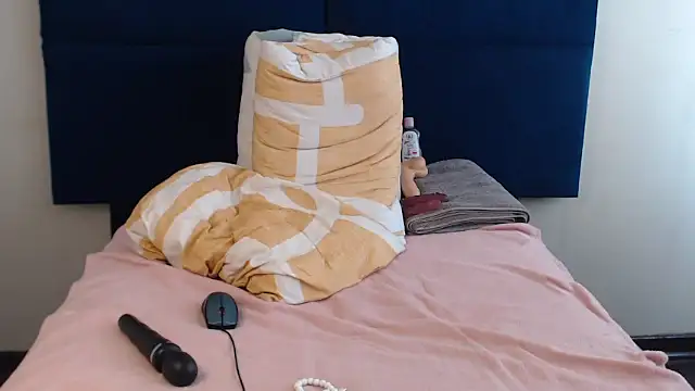 Snapshot of Sexy-Momo chatting on September 26, 2025, 9:16 am Sexy-Momo online show from September 26, 2025, 9:16 am