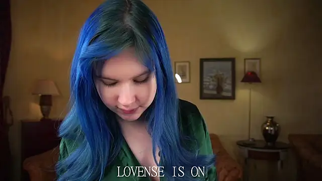 ElizSpieth online show from April 12, 2026, 2:37 am