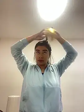 Snapshot of CharlotteBrownn_ chatting on March 4, 2026, 9:22 pm CharlotteBrownn online show from March 4, 2026, 9:22 pm