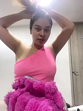 Snapshot of CharlotteBrownn_ chatting on October 28, 2025, 3:18 am CharlotteBrownn  online show from October 28, 2025, 3:18 am