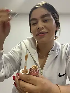 Snapshot of CharlotteBrownn_ chatting on February 21, 2026, 2:46 am CharlotteBrownn online show from February 21, 2026, 2:46 am