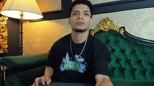 AlessandroKiing online show from April 13, 2026, 7:07 pm