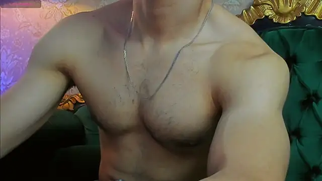 Snapshot of AlessandroKiing chatting on July 23, 2026, 1:58 am AlessandroKiing online show from July 23, 2026, 1:58 am