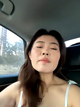 feifei 521 online show from January 9, 2026, 1:12 am