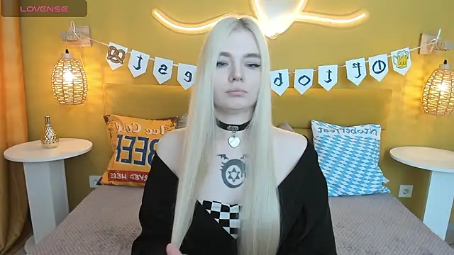 Snapshot of RuthBryant chatting on September 27, 2025, 1:01 am RuthBryant online show from September 27, 2025, 1:01 am