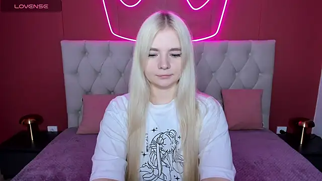 Snapshot of RuthBryant chatting on September 30, 2025, 8:31 am RuthBryant online show from September 30, 2025, 8:31 am