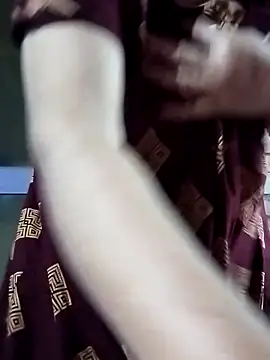 Snapshot of rani8008 chatting on October 20, 2025, 6:04 am rani8008 online show from October 20, 2025, 6:04 am