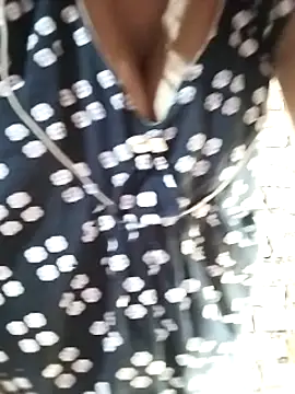 Snapshot of rani8008 chatting on October 11, 2025, 2:01 am rani8008 online show from October 11, 2025, 2:01 am