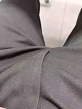 Snapshot of themasklover chatting on February 25, 2026, 6:46 am themasklover online show from February 25, 2026, 6:46 am