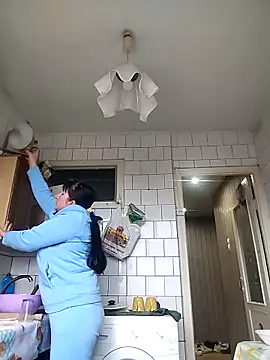 Snapshot of Funny_Karina chatting on October 19, 2025, 5:32 am Funny Karina online show from October 19, 2025, 5:32 am