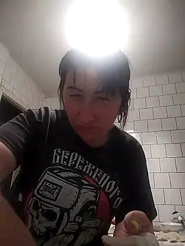 Snapshot of Funny_Karina chatting on September 17, 2025, 4:20 pm Funny Karina online show from September 17, 2025, 4:20 pm