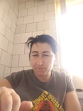 Snapshot of Funny_Karina chatting on September 23, 2025, 9:27 am Funny Karina online show from September 23, 2025, 9:27 am