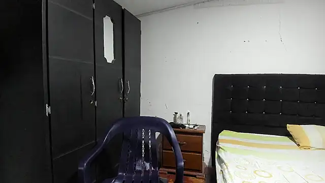 Ryan xc1 online show from October 12, 2025, 4:14 am