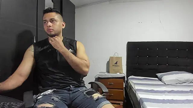 Ryan xc1 online show from April 10, 2026, 2:40 am