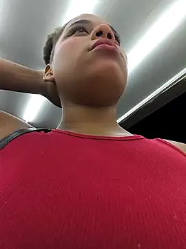 Snapshot of Mia-sensual chatting on September 25, 2025, 5:02 am Mia-sensual online show from September 25, 2025, 5:02 am