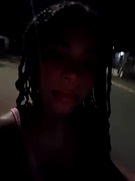 Snapshot of Mia-sensual chatting on October 4, 2025, 3:41 am Mia-sensual online show from October 4, 2025, 3:41 am