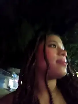 Snapshot of Mia-sensual chatting on October 7, 2025, 4:24 am Mia-sensual online show from October 7, 2025, 4:24 am