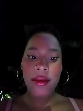 Snapshot of Mia-sensual chatting on September 27, 2025, 4:07 am Mia-sensual online show from September 27, 2025, 4:07 am