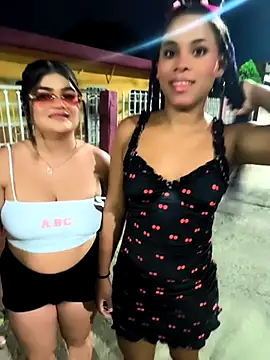 Snapshot of Mia-sensual chatting on September 9, 2025, 4:44 am Mia-sensual online show from September 9, 2025, 4:44 am