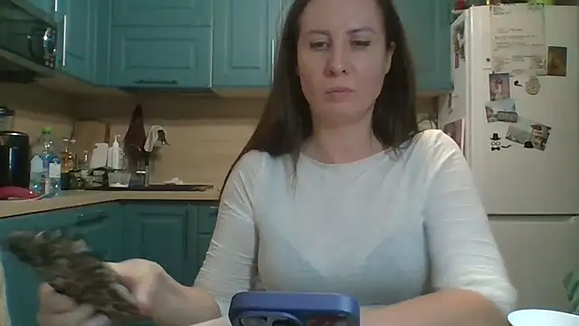 ALICAINWONDERLAND online show from March 24, 2026, 7:25 pm