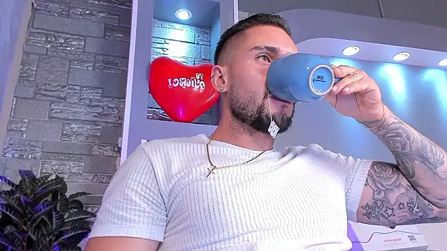 dominic de luca online show from February 18, 2026, 4:21 am