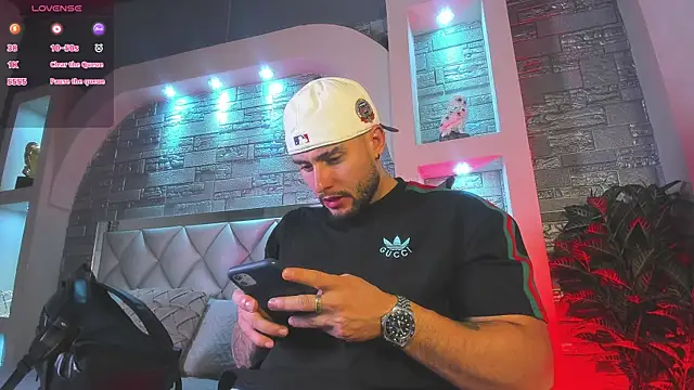 dominic de luca online show from October 3, 2025, 4:36 am