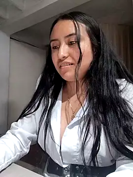 Venus Rivers online show from October 25, 2025, 1:27 am