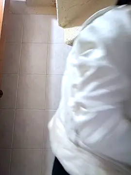 Venus Rivers online show from September 29, 2025, 1:17 pm