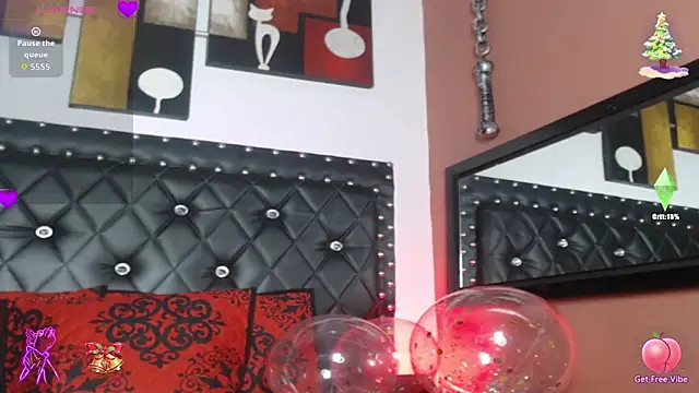 Snapshot of Engeelll chatting on December 16, 2025, 6:45 pm Engeelll online show from December 16, 2025, 6:45 pm