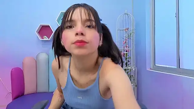 Issa Skinny  online show from October 16, 2025, 11:40 am