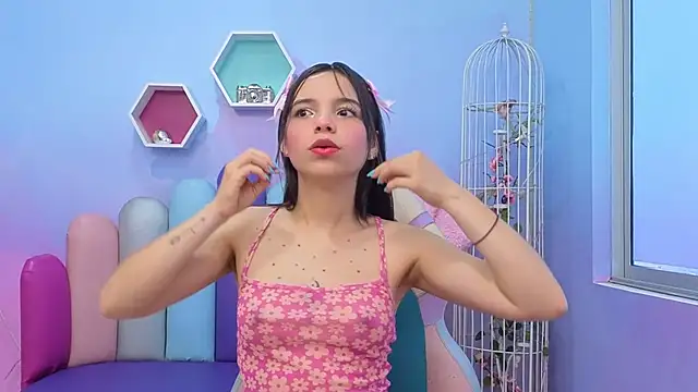 Issa Skinny  online show from October 30, 2025, 11:41 am