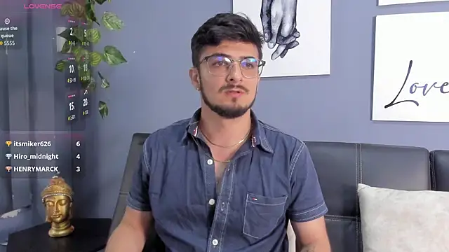 AaronFuentes7 online show from September 13, 2025, 7:47 pm