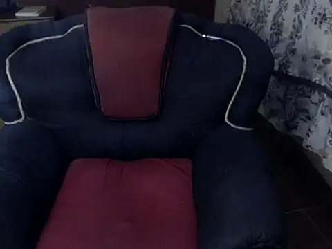 Snapshot of Jffer_sLHom chatting on October 7, 2025, 6:03 am Jffer sLHom online show from October 7, 2025, 6:03 am